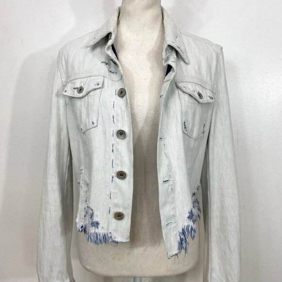 THEYSKENS' THEORY JENJA LIGHT WASH DISTRESSED CROPPED DENIM JACKET - 6 - Picture 6 of 10